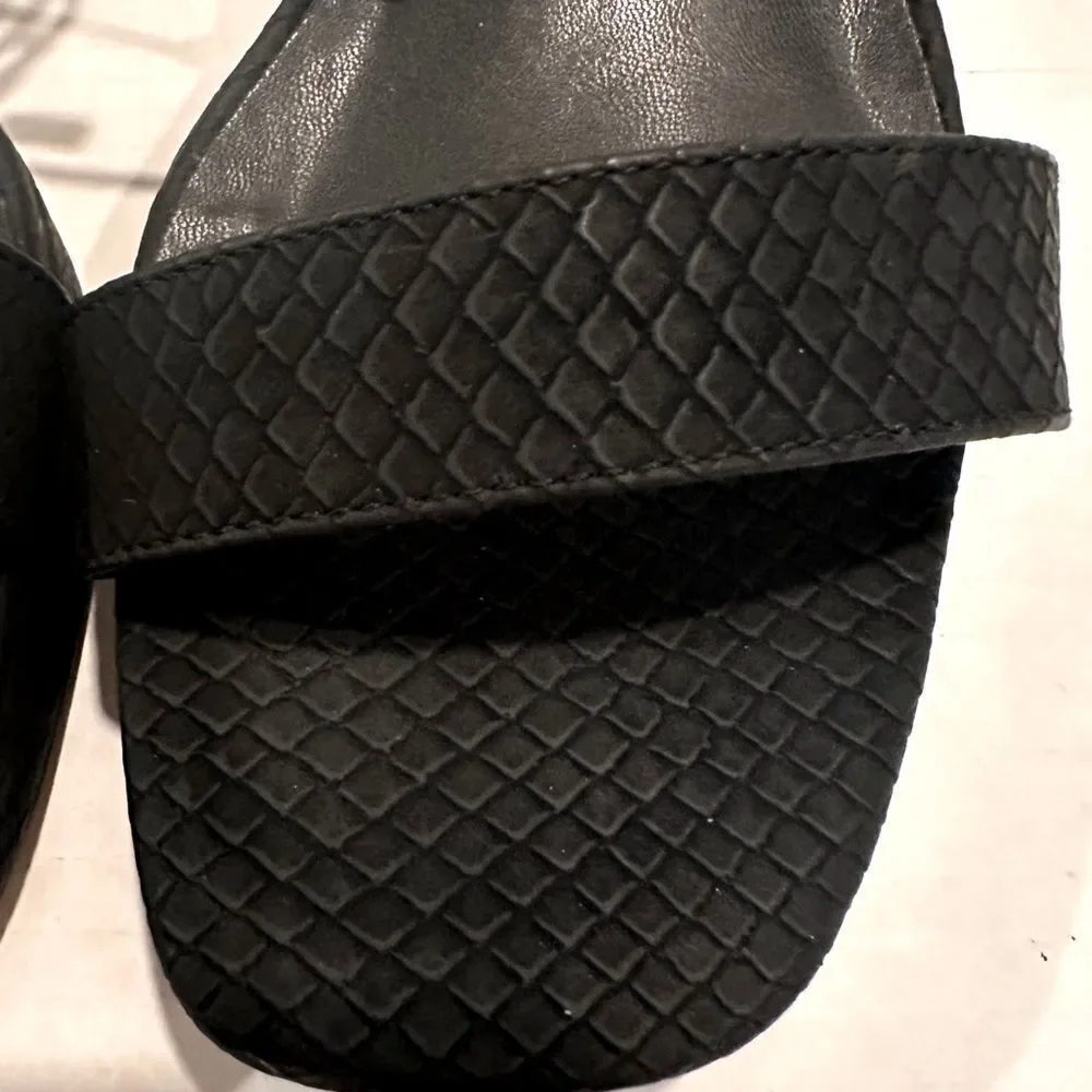 Gabrielle Union Isabella Platform Sandal Women's‎ 8.5 Black Snake Embossed NWT